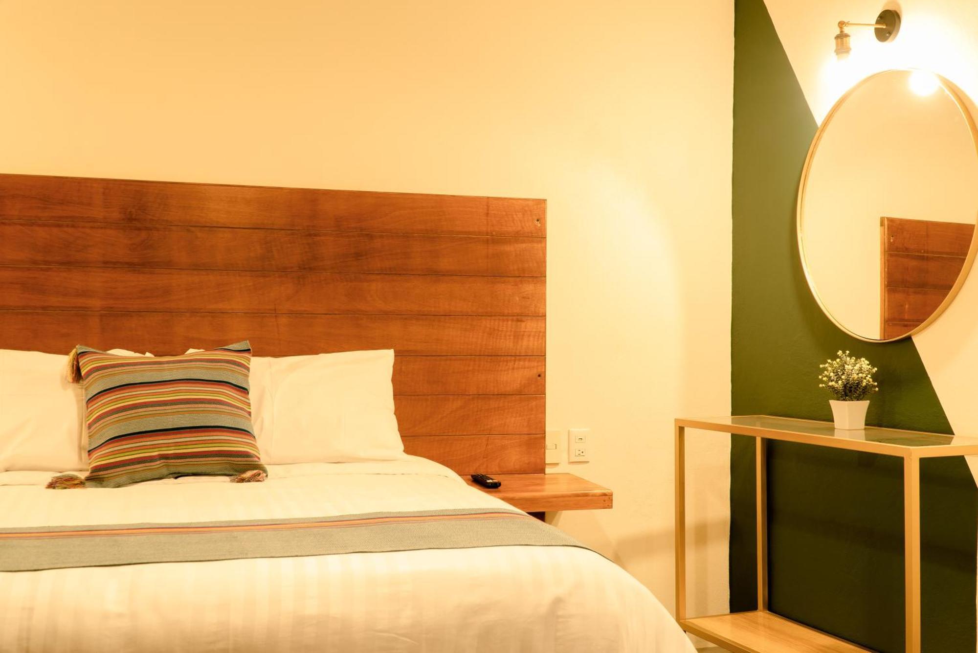 Na Hotel ซานกริสโตบัล เด ลาสกาซาส ภายนอก รูปภาพ