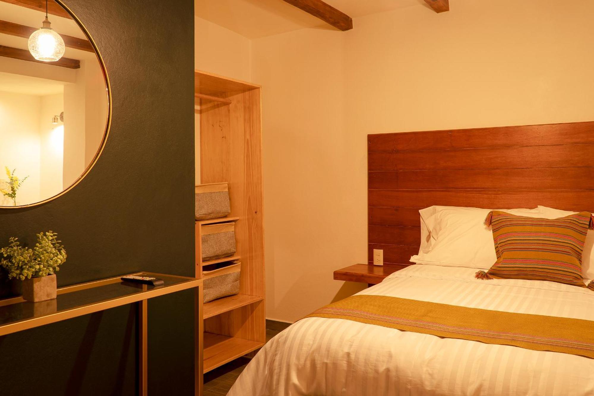Na Hotel ซานกริสโตบัล เด ลาสกาซาส ภายนอก รูปภาพ