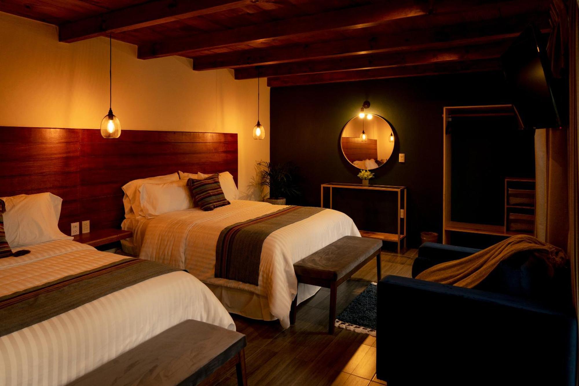 Na Hotel ซานกริสโตบัล เด ลาสกาซาส ภายนอก รูปภาพ