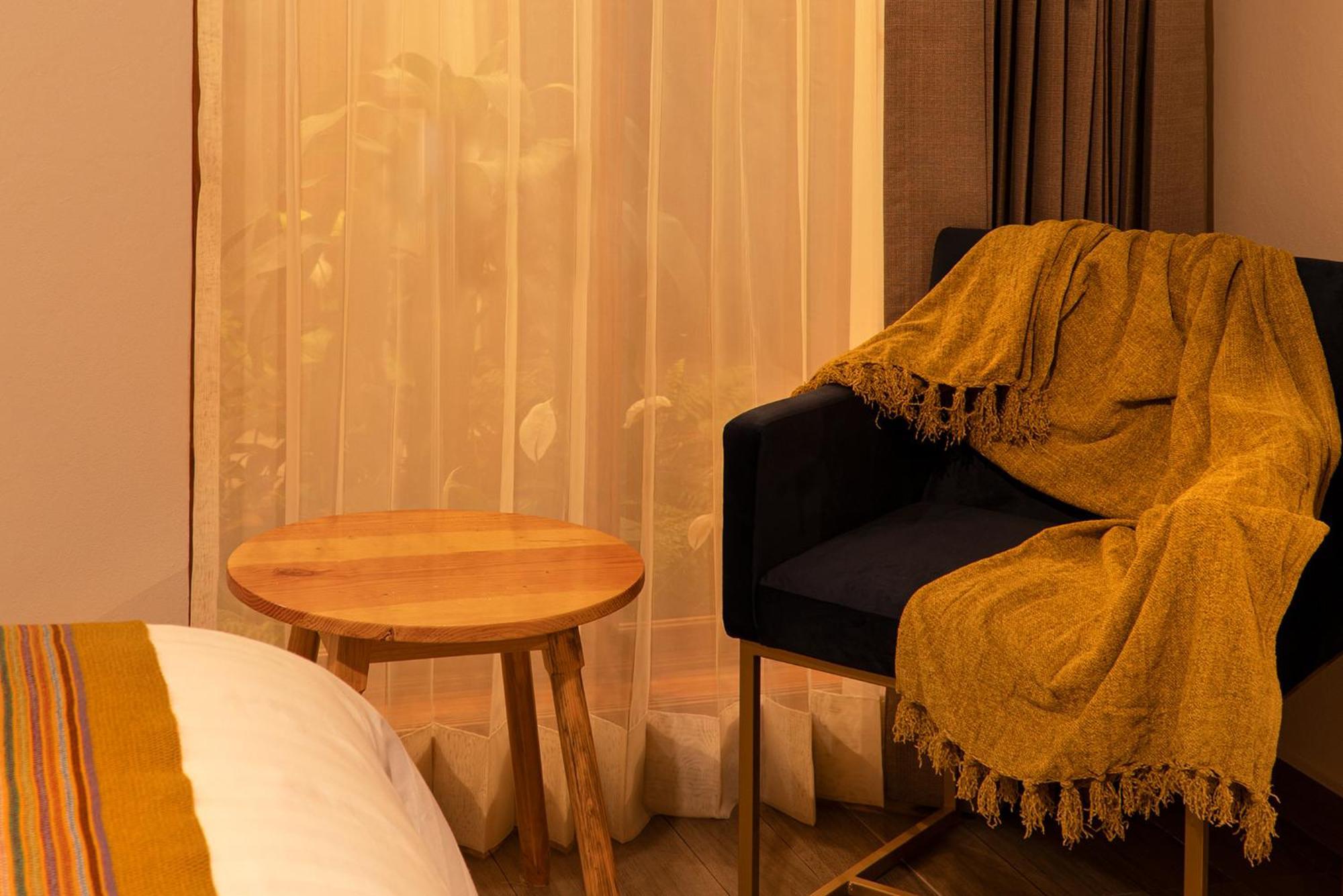 Na Hotel ซานกริสโตบัล เด ลาสกาซาส ภายนอก รูปภาพ