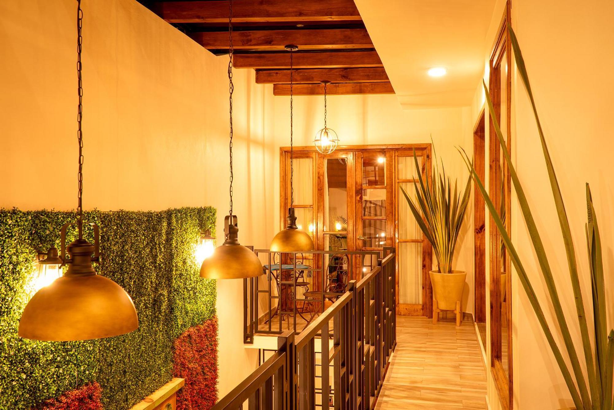 Na Hotel ซานกริสโตบัล เด ลาสกาซาส ภายนอก รูปภาพ